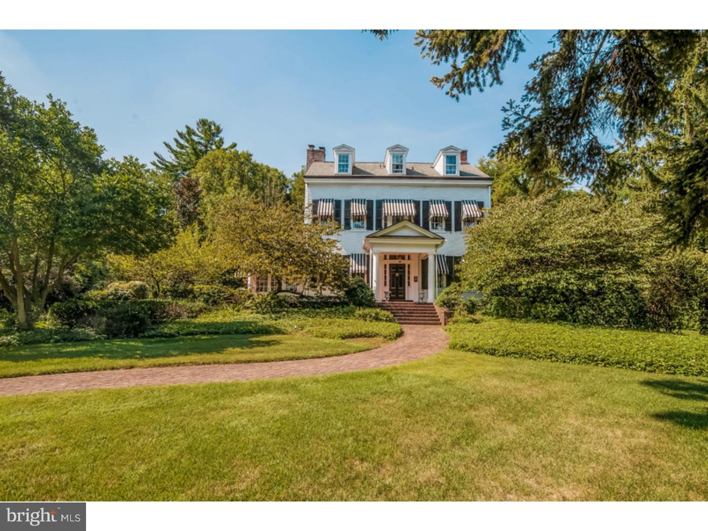 614 Warwick Road Barrington, NJ 08033 - Photo 2 of 25