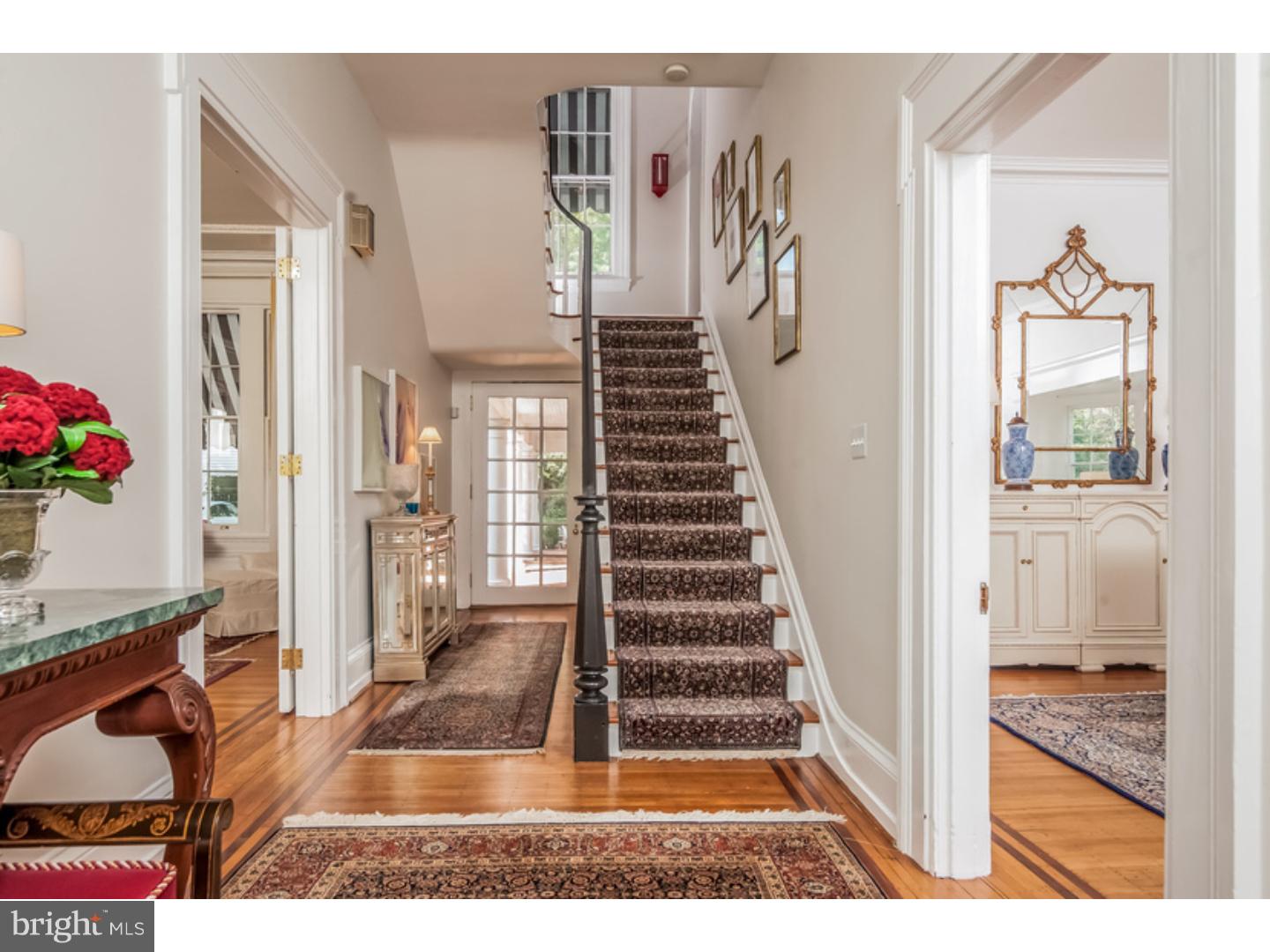 614 Warwick Road Barrington, NJ 08033 - Photo 4 of 25