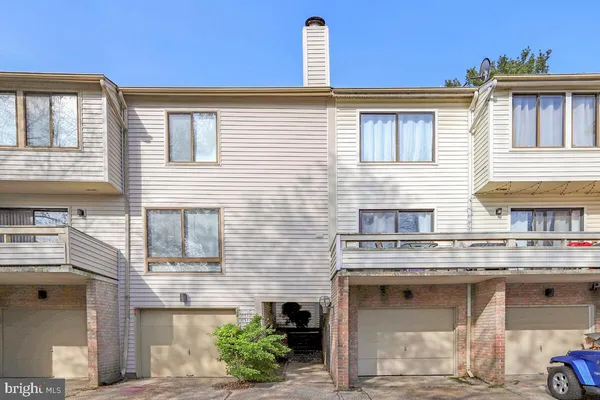 $3,000 | 18740 Pier Point Place, Gaithersburg, MD 20886