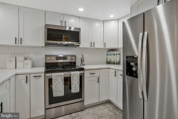 $3,000 | 18740 Pier Point Place, Gaithersburg, MD 20886