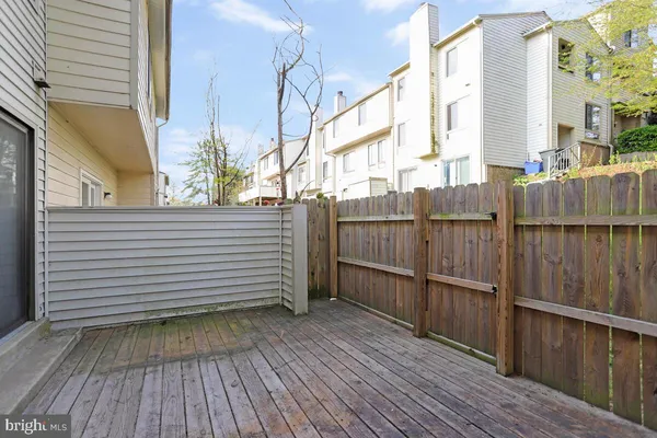 $3,000 | 18740 Pier Point Place, Gaithersburg, MD 20886
