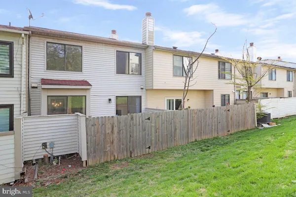 $3,000 | 18740 Pier Point Place, Gaithersburg, MD 20886