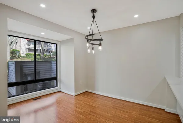 $3,000 | 18740 Pier Point Place, Gaithersburg, MD 20886