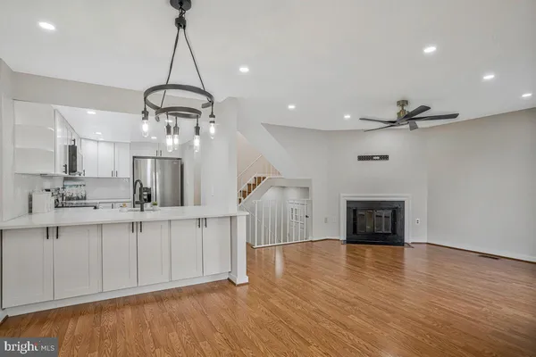 $3,000 | 18740 Pier Point Place, Gaithersburg, MD 20886