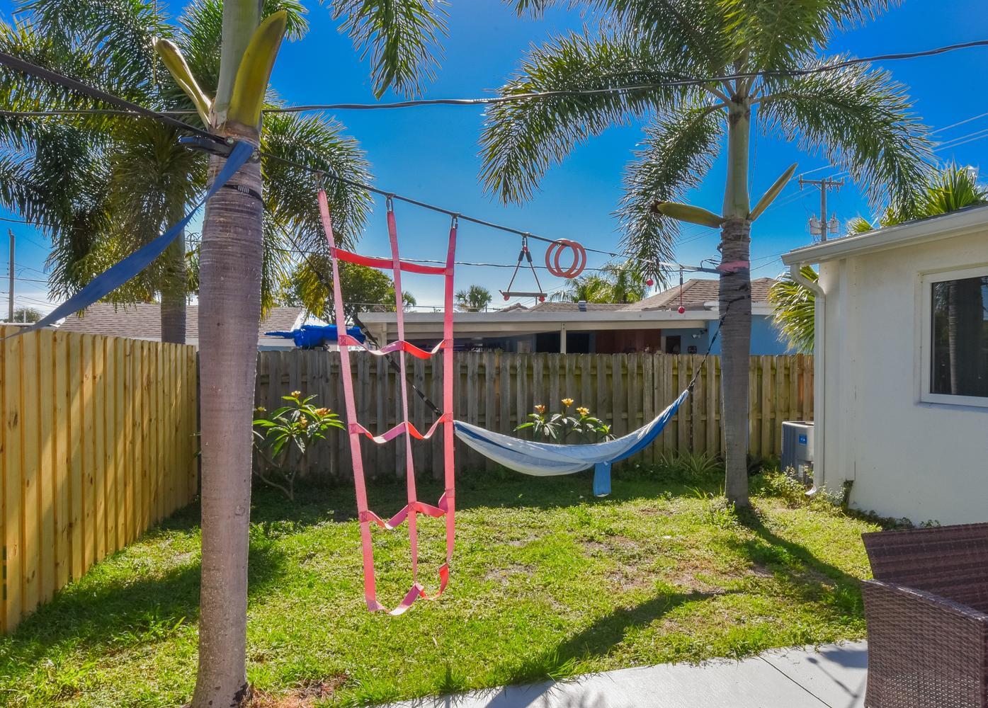 727 Bunker Road West Palm Beach, FL 33405 - Photo 24 of 25 727 Bunker Rd West Palm Beach-large-024-