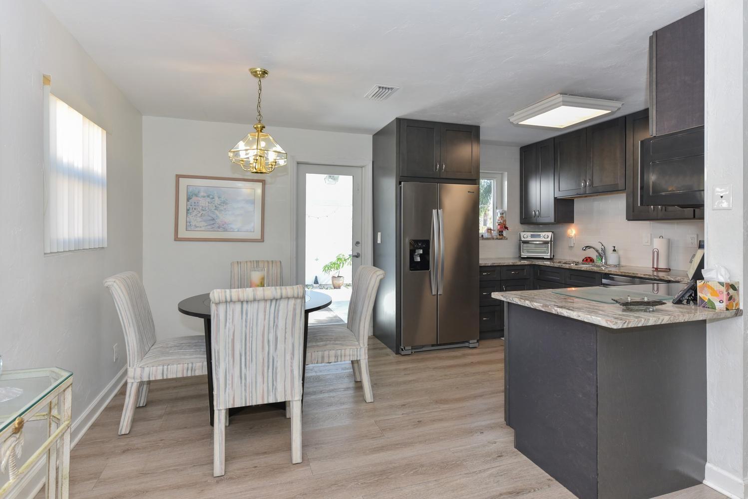 727 Bunker Road West Palm Beach, FL 33405 - Photo 10 of 25 727 Bunker Rd West Palm Beach-large-010-