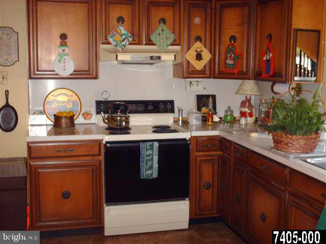 1730 Valley Road York, PA 17403 - Photo 5 of 15 Gallery Image 5