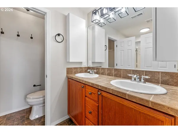 $399,900 | 17257 Southwest Berkeley Lane, Beaverton, OR 97003