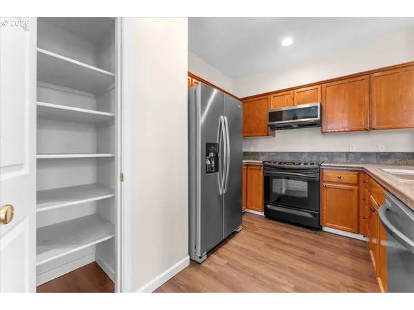 $399,900 | 17257 Southwest Berkeley Lane, Beaverton, OR 97003