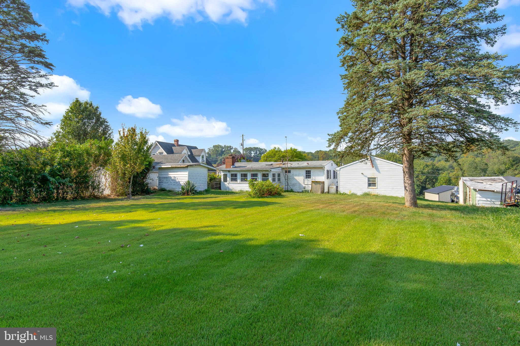 305 Hollow Road New Providence, PA 17560 - Photo 37 of 40