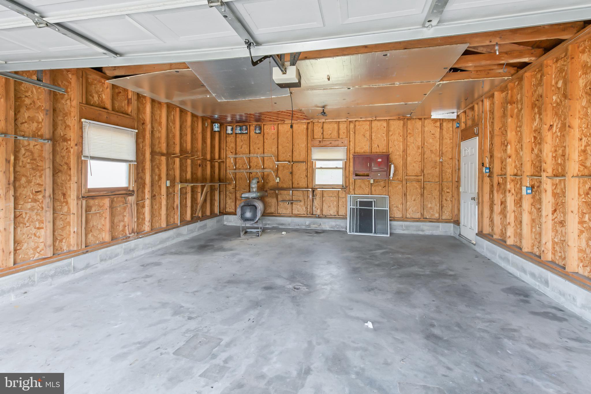 305 Hollow Road New Providence, PA 17560 - Photo 39 of 40 Garage
