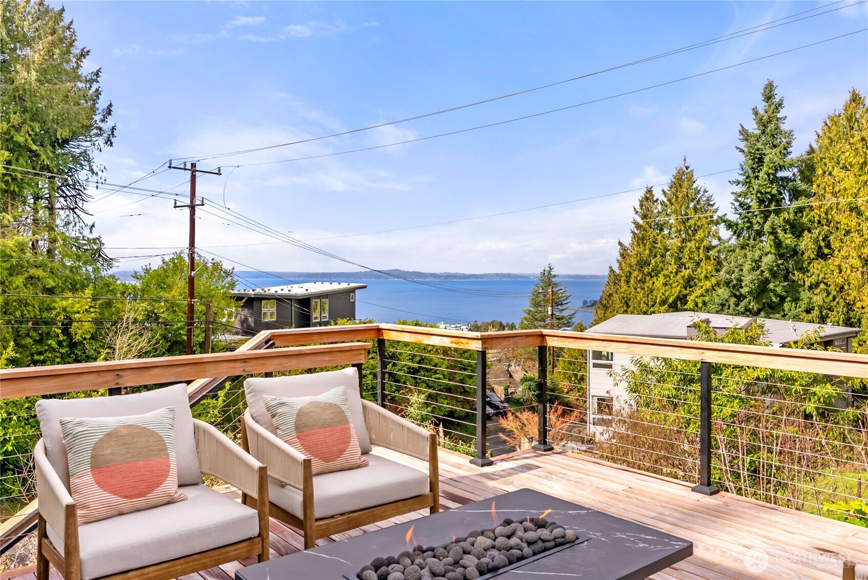 9604 44th Avenue Southwest Seattle, WA 98136 - Photo 4 of 30