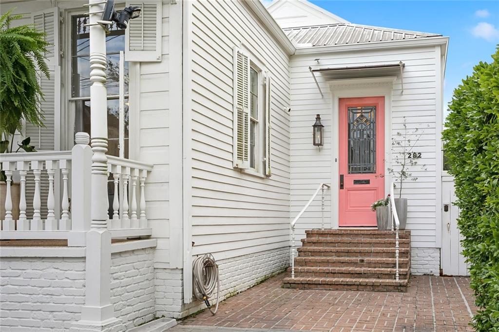 282 Audubon Street New Orleans, LA 70118 - Photo 2 of 32