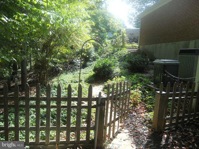 904 Huntsman Road Baltimore, MD 21286 - Photo 26 of 29 Exterior (Rear)