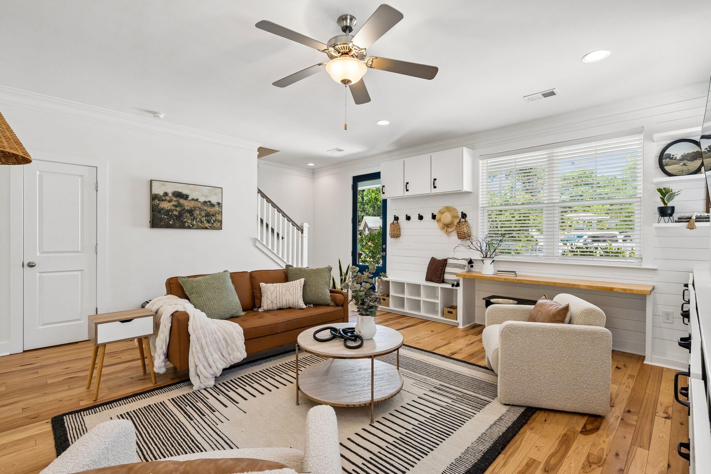 485 Fort Johnson Road Charleston, SC 29412 - Photo 6 of 79 Living Room