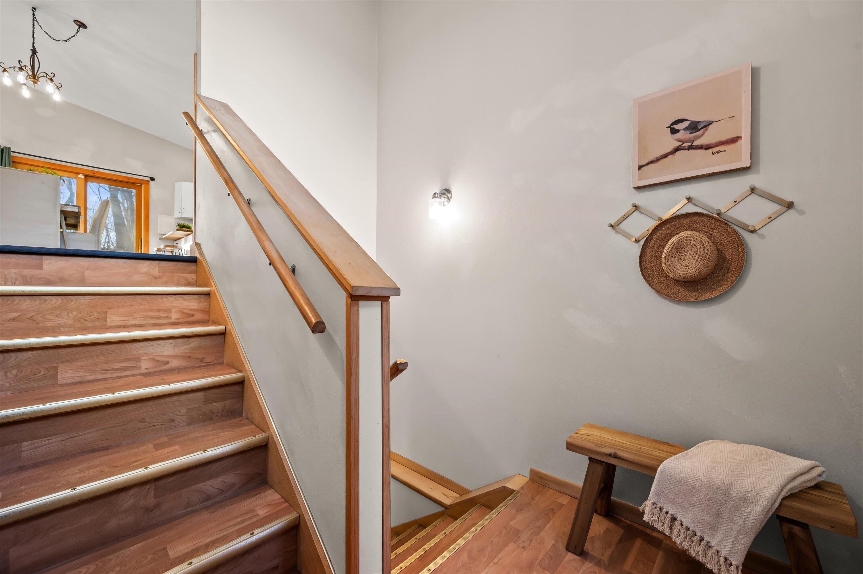 1130 Green Tree Road West Bend, WI 53090 - Photo 2 of 47 Entrance Way