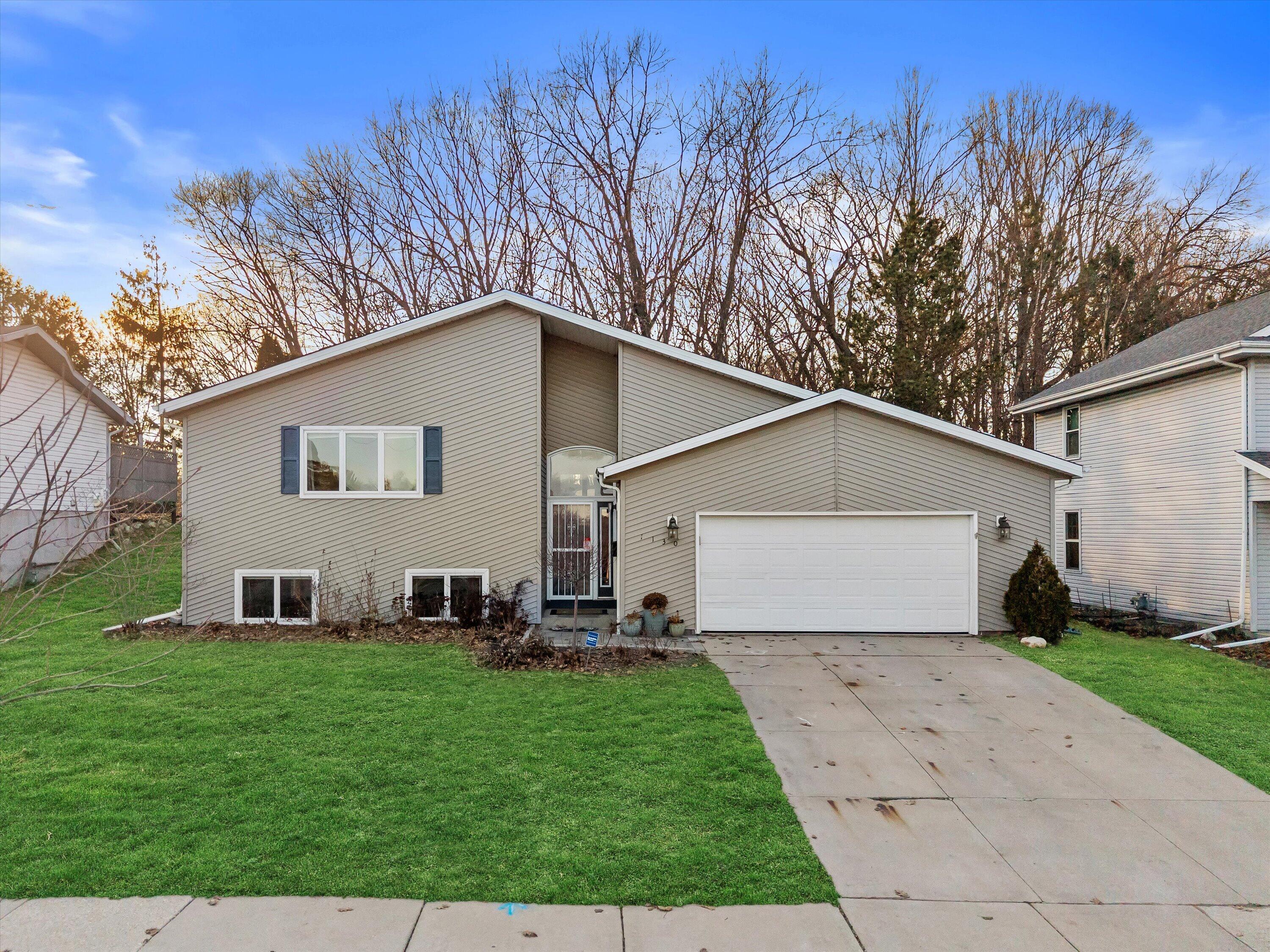 1130 Green Tree Road West Bend, WI 53090 - Photo 29 of 47 Virtual Stage Green Grass