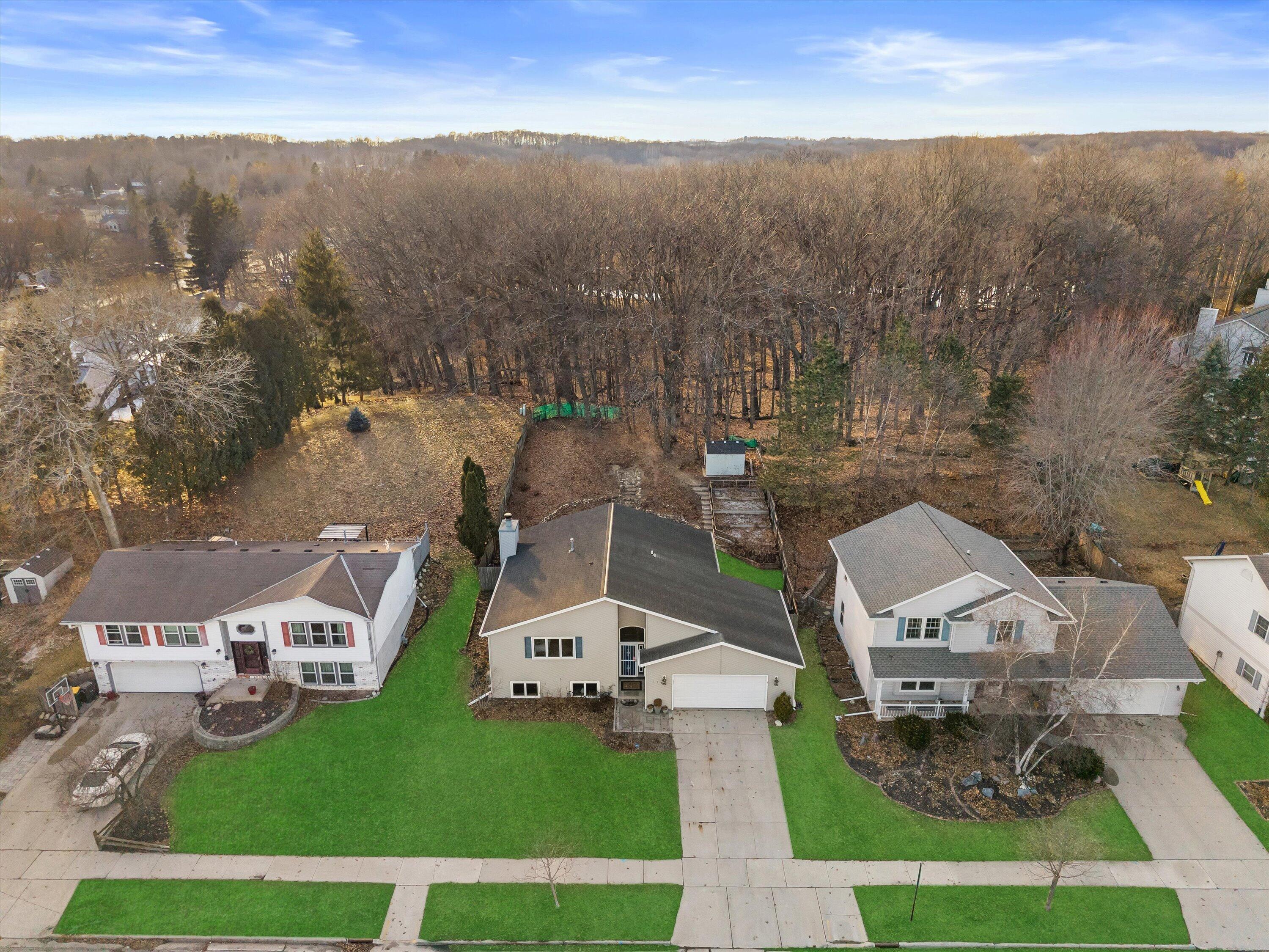 1130 Green Tree Road West Bend, WI 53090 - Photo 38 of 47 Virtual stage green in grass