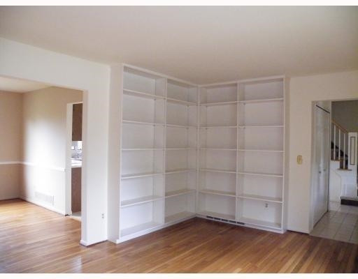 2005 Ridge Avenue Ann Arbor, MI 48104 - Photo 3 of 9