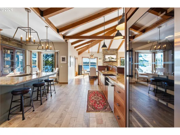 $1,850,000 | 83837 Highway 101, Florence, OR 97439