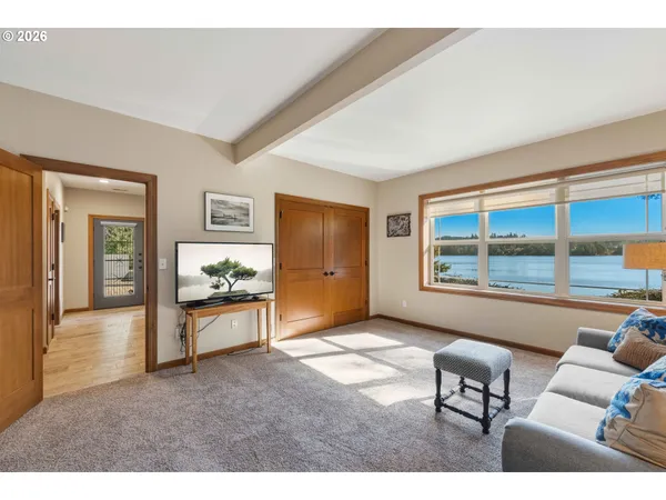 $1,850,000 | 83837 Highway 101, Florence, OR 97439