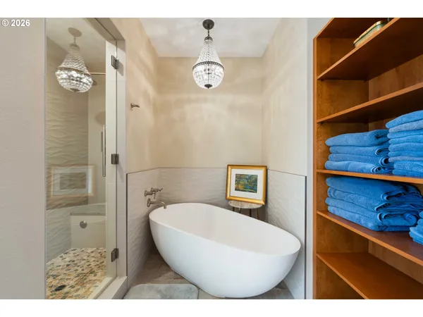 $1,850,000 | 83837 Highway 101, Florence, OR 97439