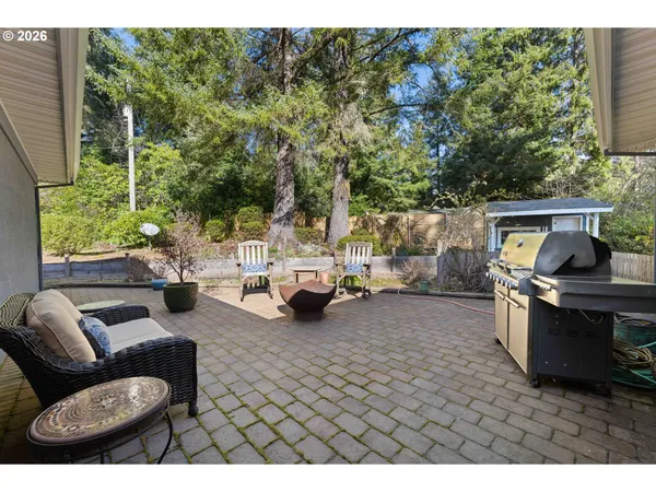 $1,850,000 | 83837 Highway 101, Florence, OR 97439
