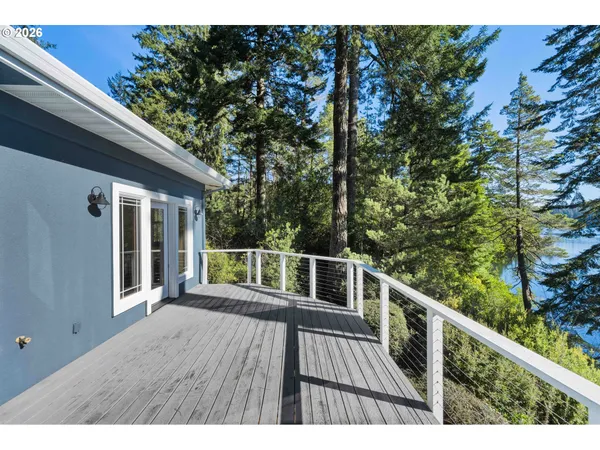 $1,850,000 | 83837 Highway 101, Florence, OR 97439