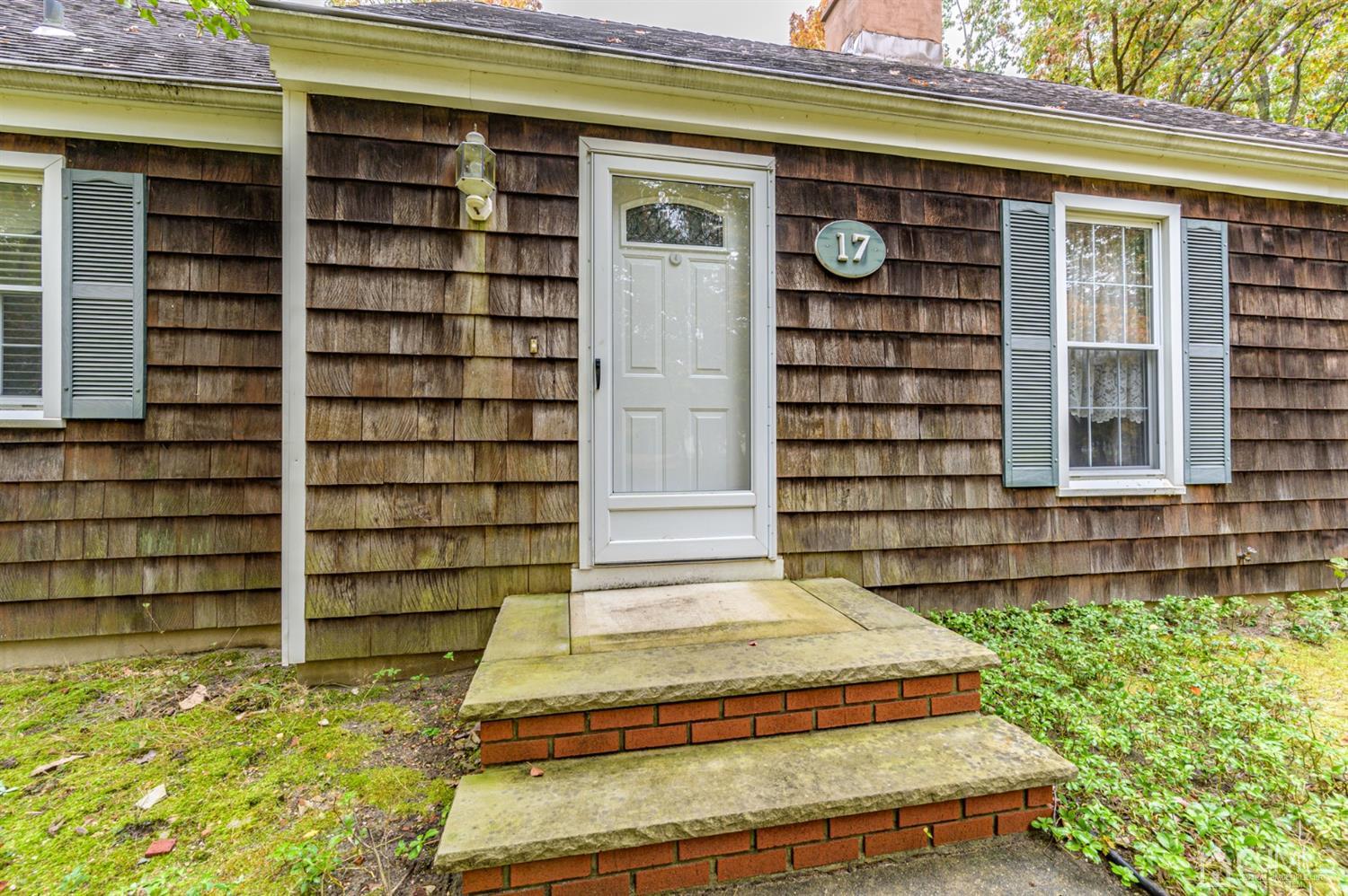 17 Brookside Road Millstone Township, NJ 08510 - Photo 2 of 40 Gallery Image 2