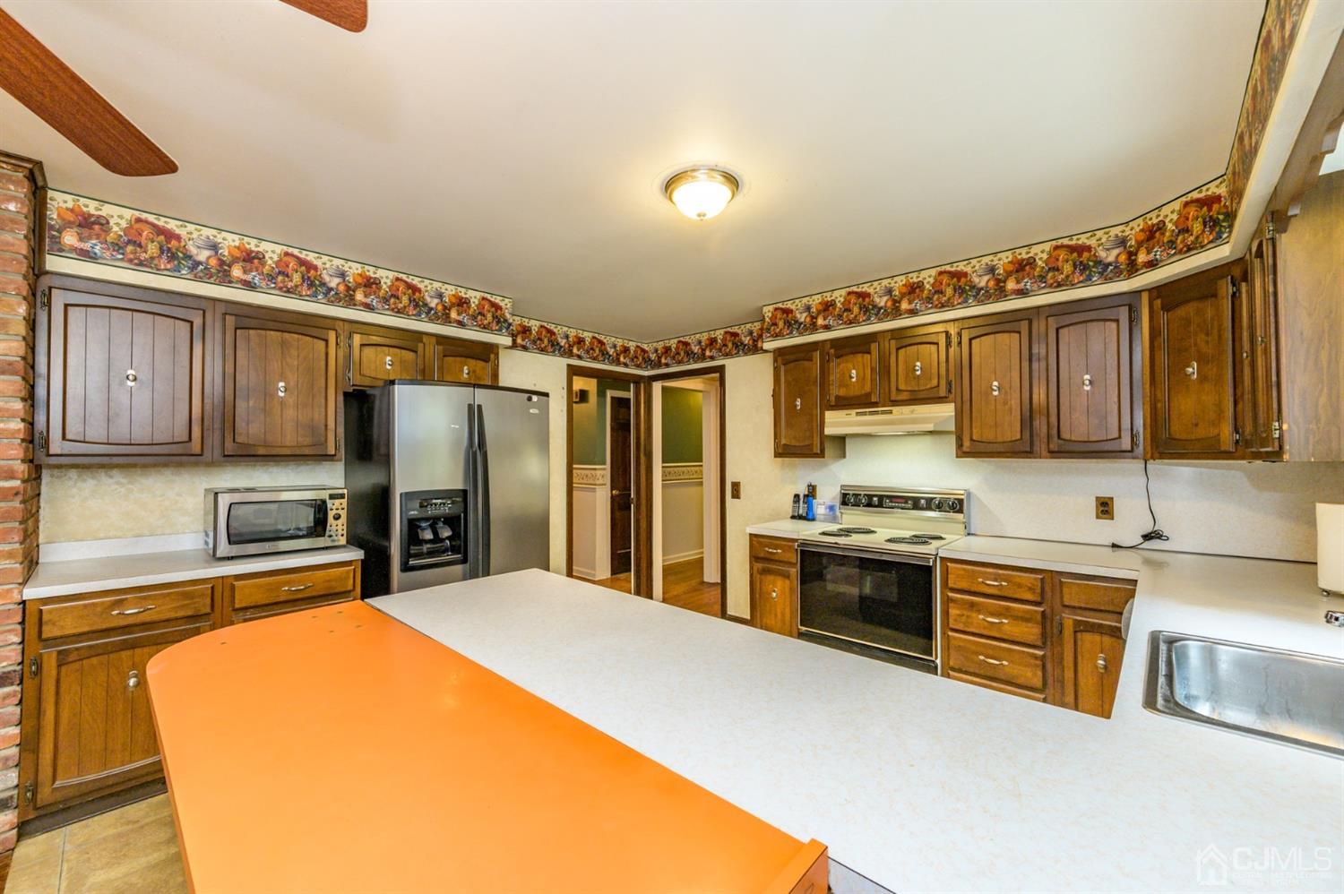 17 Brookside Road Millstone Township, NJ 08510 - Photo 11 of 40 Gallery Image 11