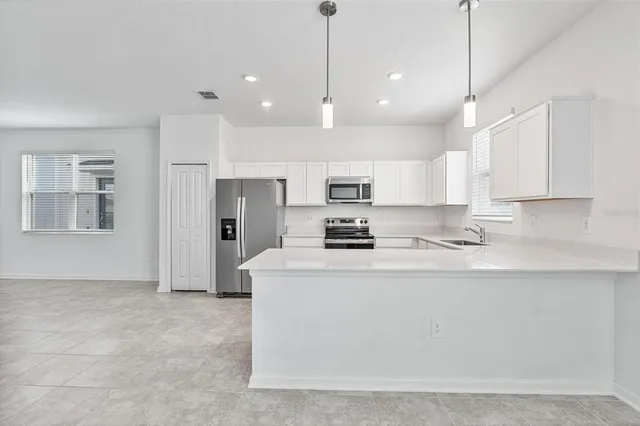 $2,295 | 122 Nine Iron Drive, Davenport, FL 33896