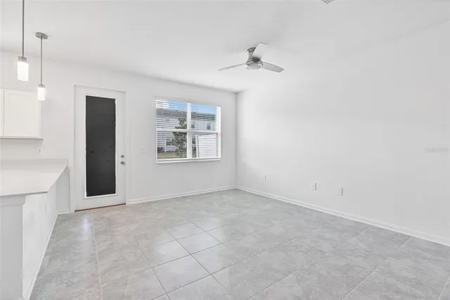 $2,295 | 122 Nine Iron Drive, Davenport, FL 33896