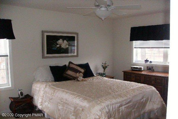 76 Ravenhill Road Tamiment, PA 18371 - Photo 8 of 32 2nd Bedroom
