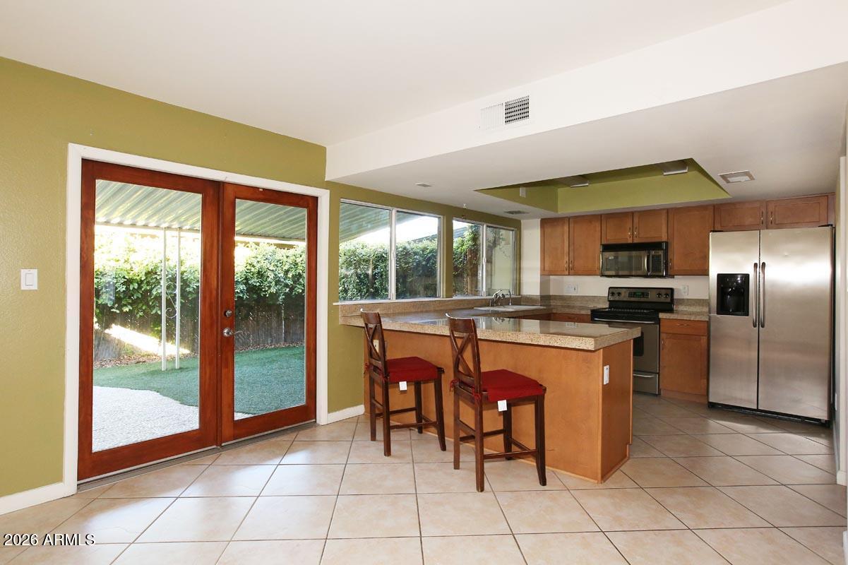 5114 North Granite Reef Road Scottsdale, AZ 85250 - Photo 4 of 29 Kitchen