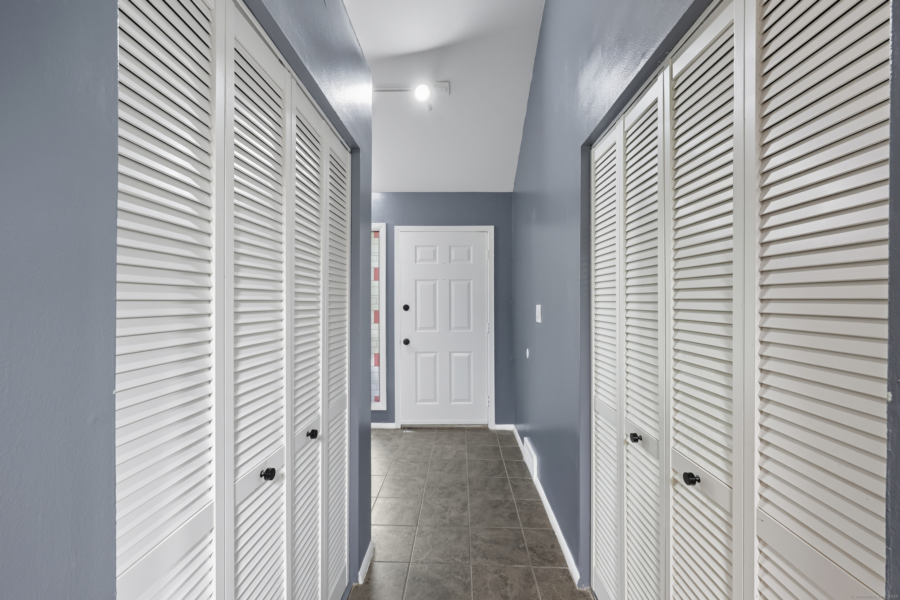 62 Chatham Lane Bristol, CT 06010 - Photo 18 of 37