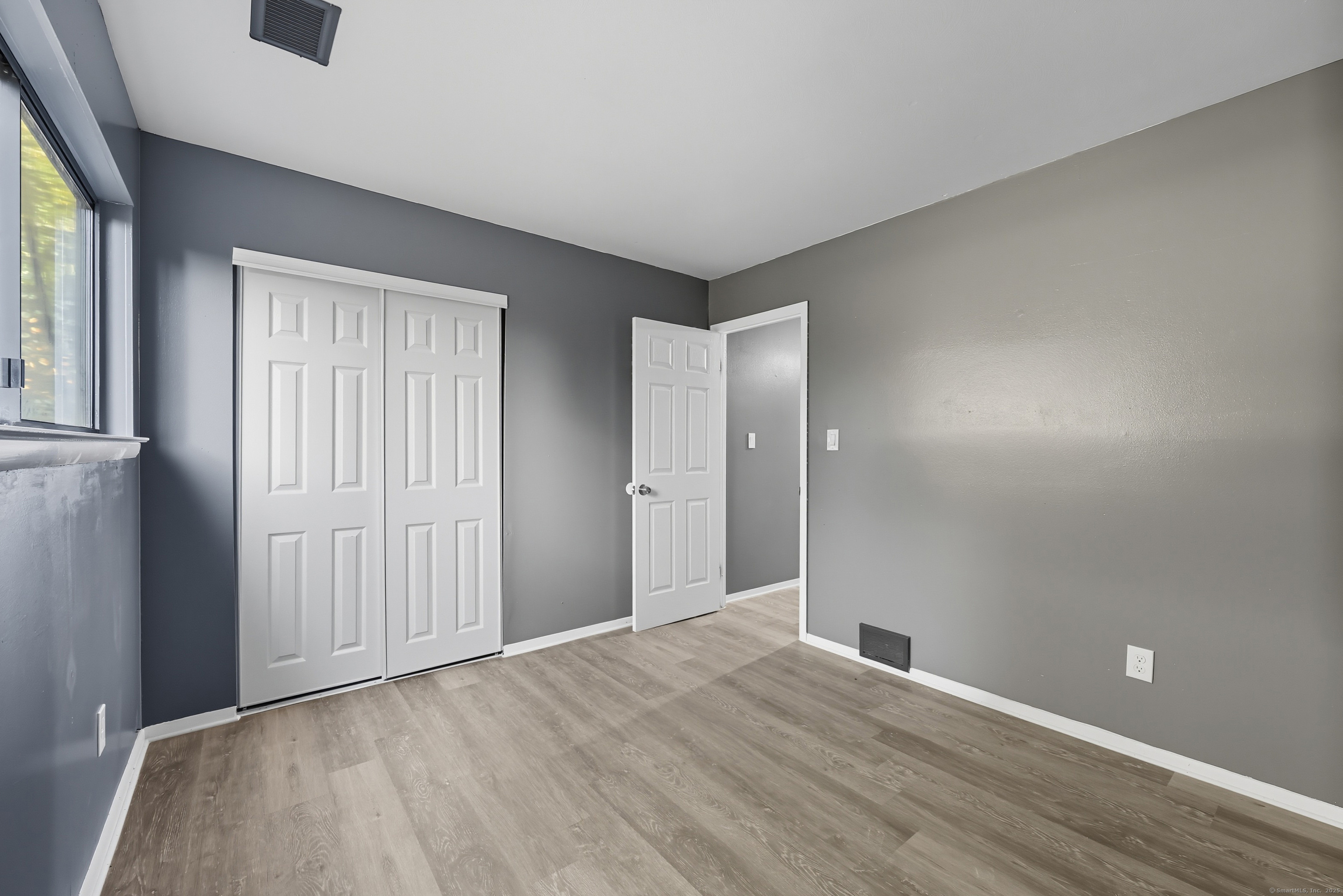 62 Chatham Lane Bristol, CT 06010 - Photo 24 of 37