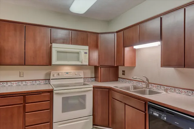$250,000 | 707 West 6th Avenue, Unit 33, Spokane, WA 99204