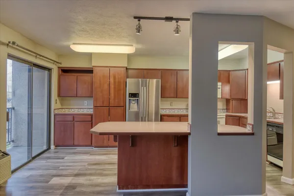 $250,000 | 707 West 6th Avenue, Unit 33, Spokane, WA 99204