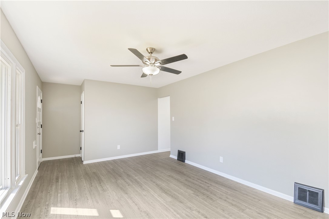 19214 Homeway Road Cleveland, OH 44135 - Photo 9 of 21 Gallery Image 9