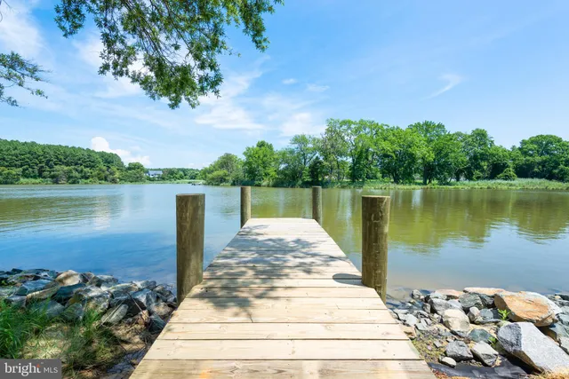 $899,900 | 118 North Lake Drive, Stevensville, MD 21666