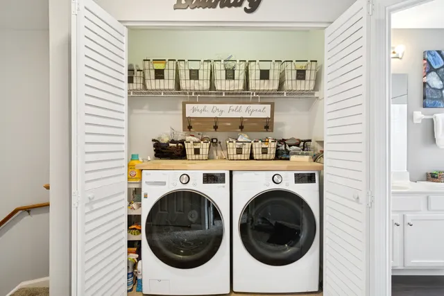 $400,000 | 782 West Misty Drive, Palatine, IL 60074