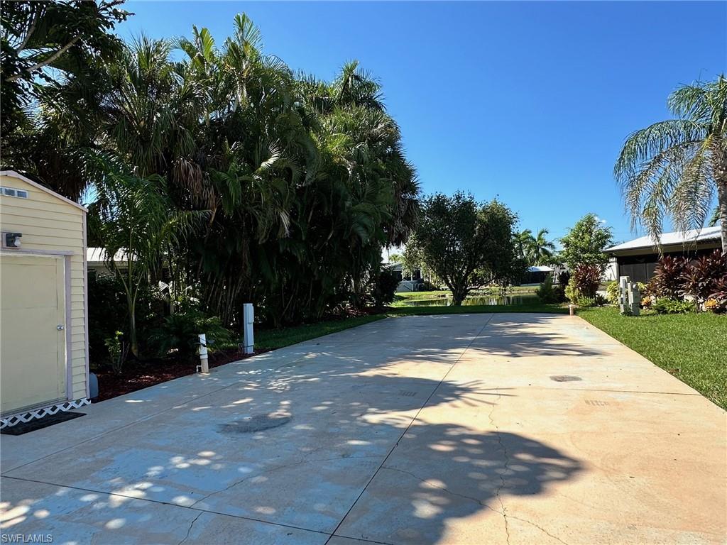 1313 Nickel Lake Point Naples, FL 34114 - Photo 5 of 10