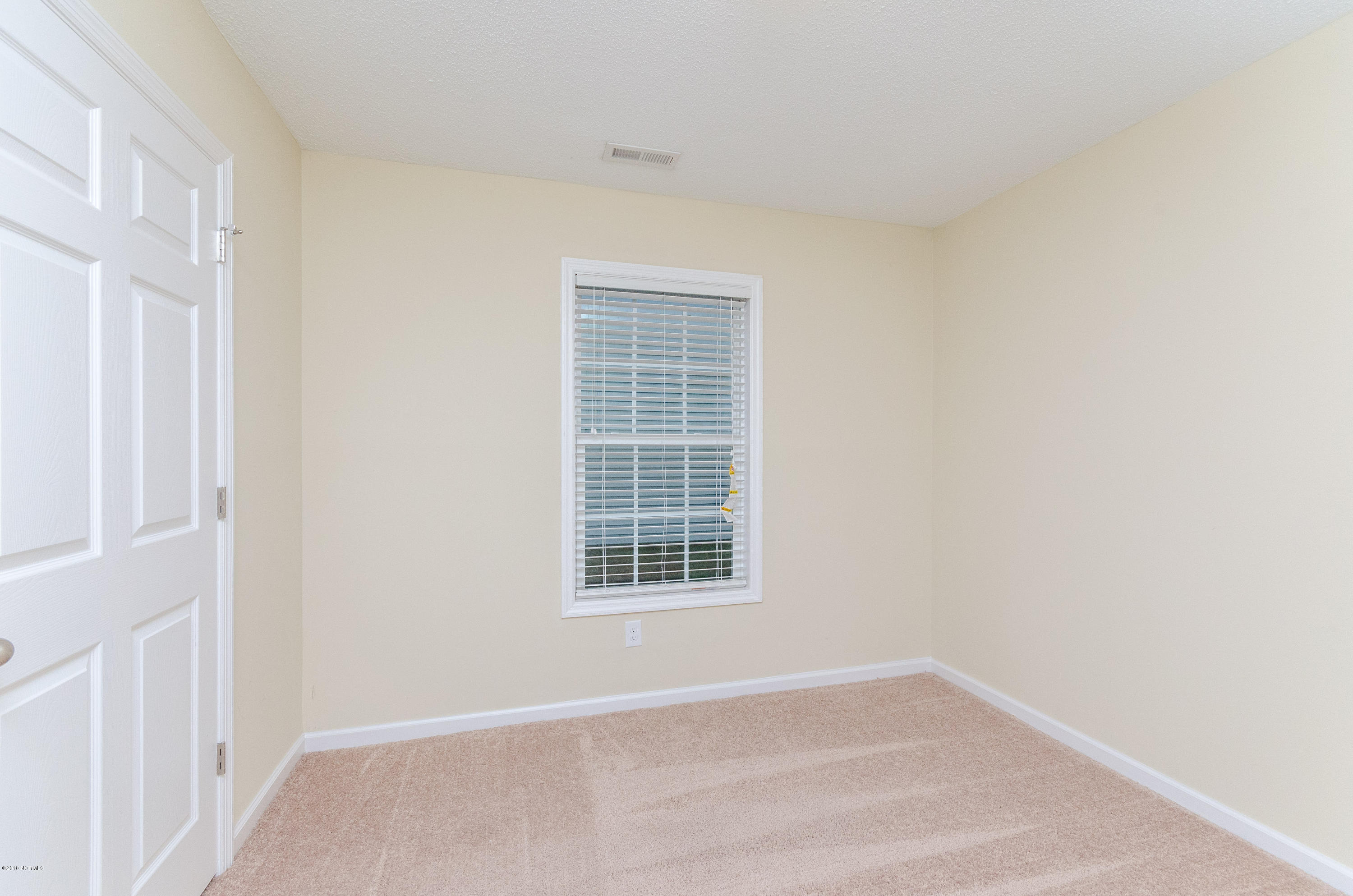 3035 Foxhorn Road Jacksonville, NC 28546 - Photo 20 of 29 DSC_0743