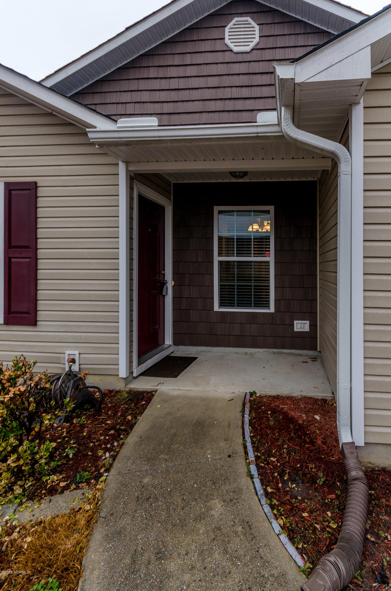 3035 Foxhorn Road Jacksonville, NC 28546 - Photo 2 of 29 DSC_0756