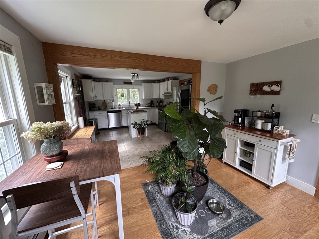 1632 North Brookfield Road Oakham, MA 01068 - Photo 3 of 24 Gallery Image 3