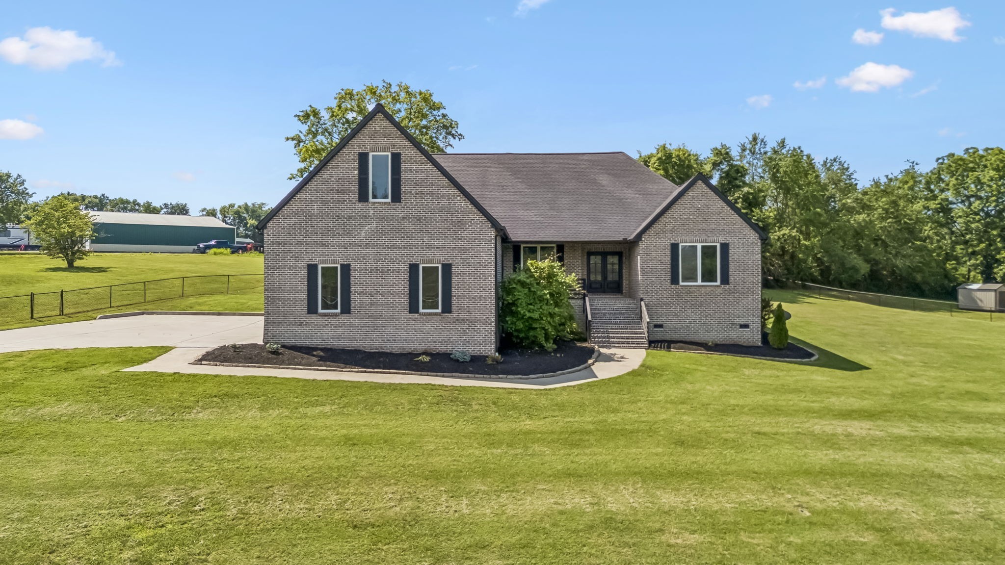 1001 Lock 4 Road Gallatin, TN 37066 - Photo 3 of 63 Gallery Image 3