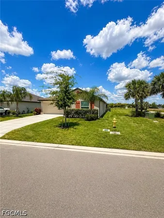 $2,495 | 4117 San Clemente Court, North Fort Myers, FL 33917