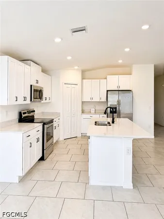 $2,495 | 4117 San Clemente Court, North Fort Myers, FL 33917