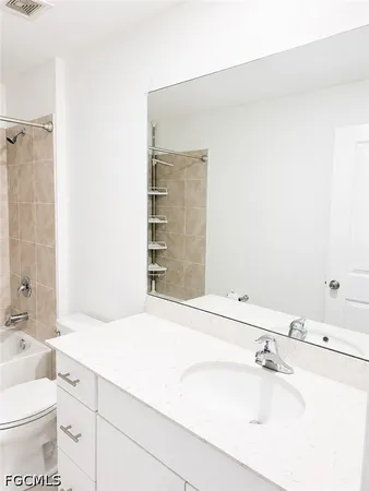 $2,495 | 4117 San Clemente Court, North Fort Myers, FL 33917