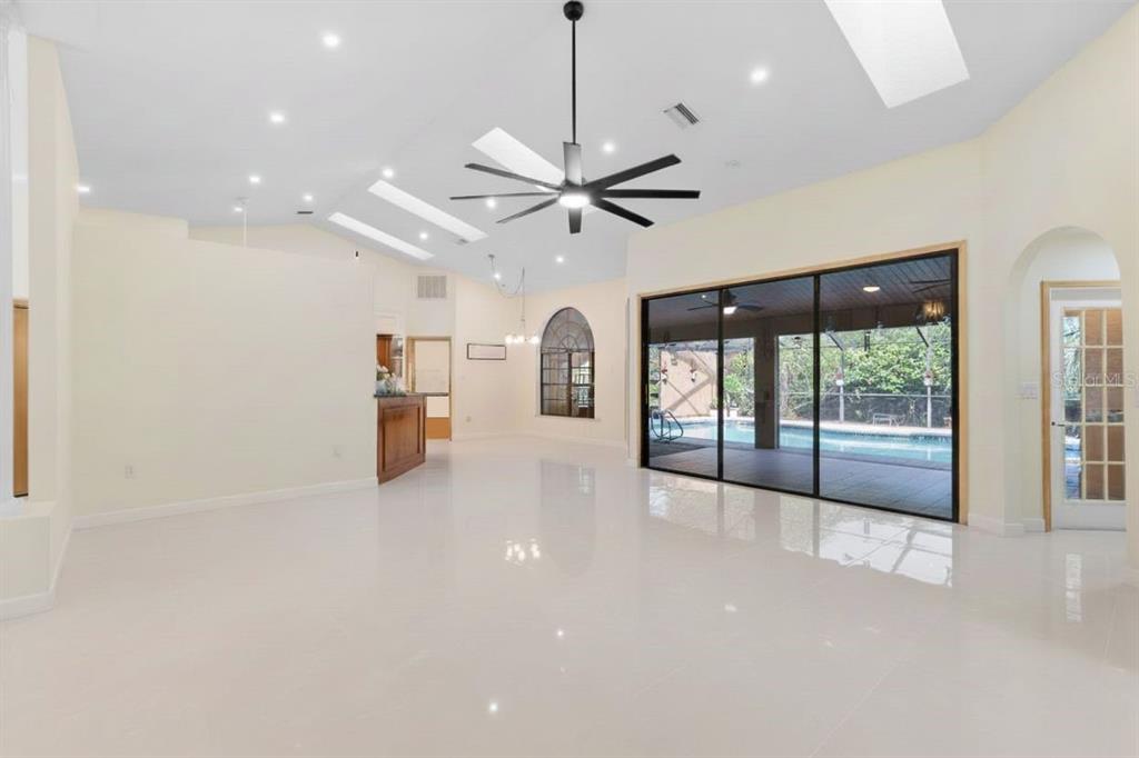 6491 Laurel Oak Drive Spring Hill, FL 34607 - Photo 14 of 46